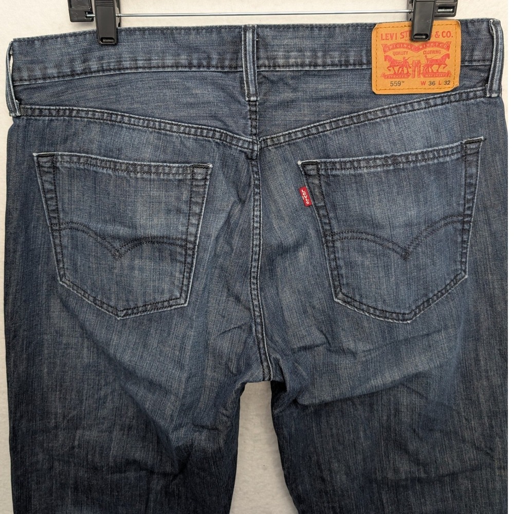 Levis 559 Relaxed Straight Jeans Mens 36x32 Dark Wash Blue Denim 00559-0229 - Picture 4 of 14
